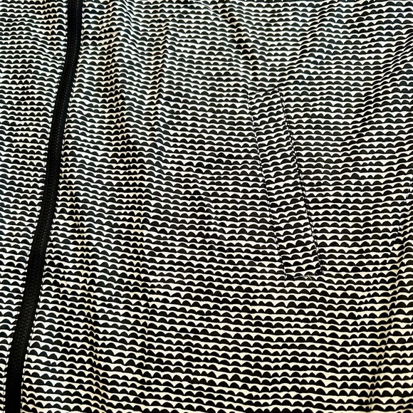 Marimekko x Uniqlo Black & White Hooded Zip Up Jacket - Picture 4 of 5